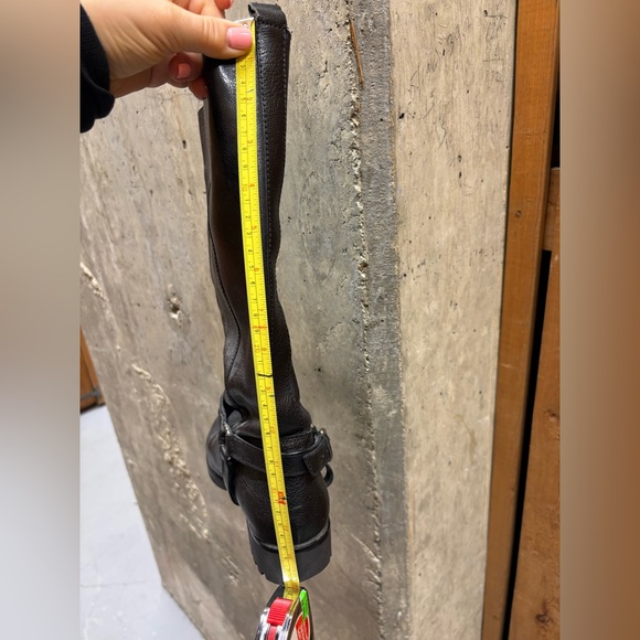 Coach pull on leather upper boots. Size 6. - Picture 7 of 7